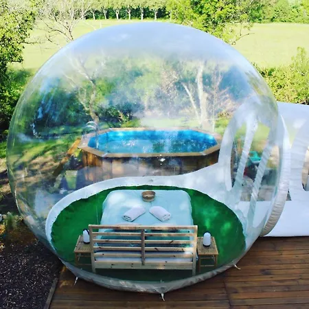 Luxusní stan La Bulle Etoile Allegre Les Fumades